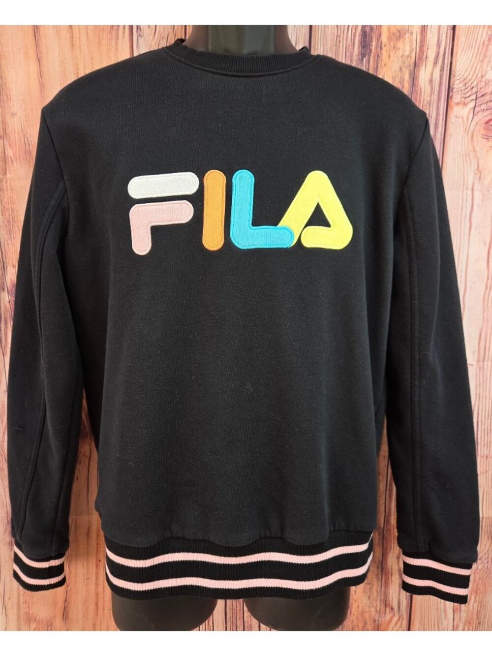 Fila Black Crewneck Sweatshirt Size Medium - Multicolor Logo/Pink Striped Cuffs